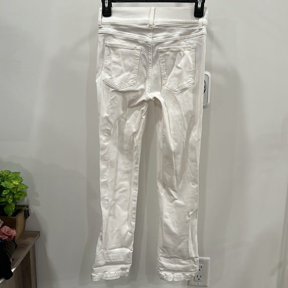 SPANX WHITE JEANS TRIED ON BUT NEVER WORN - Picture 3 of 3